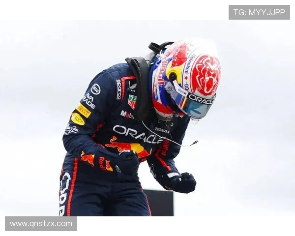 F1赛季争夺激烈 汉密尔顿与维斯塔潘角逐冠军宝座